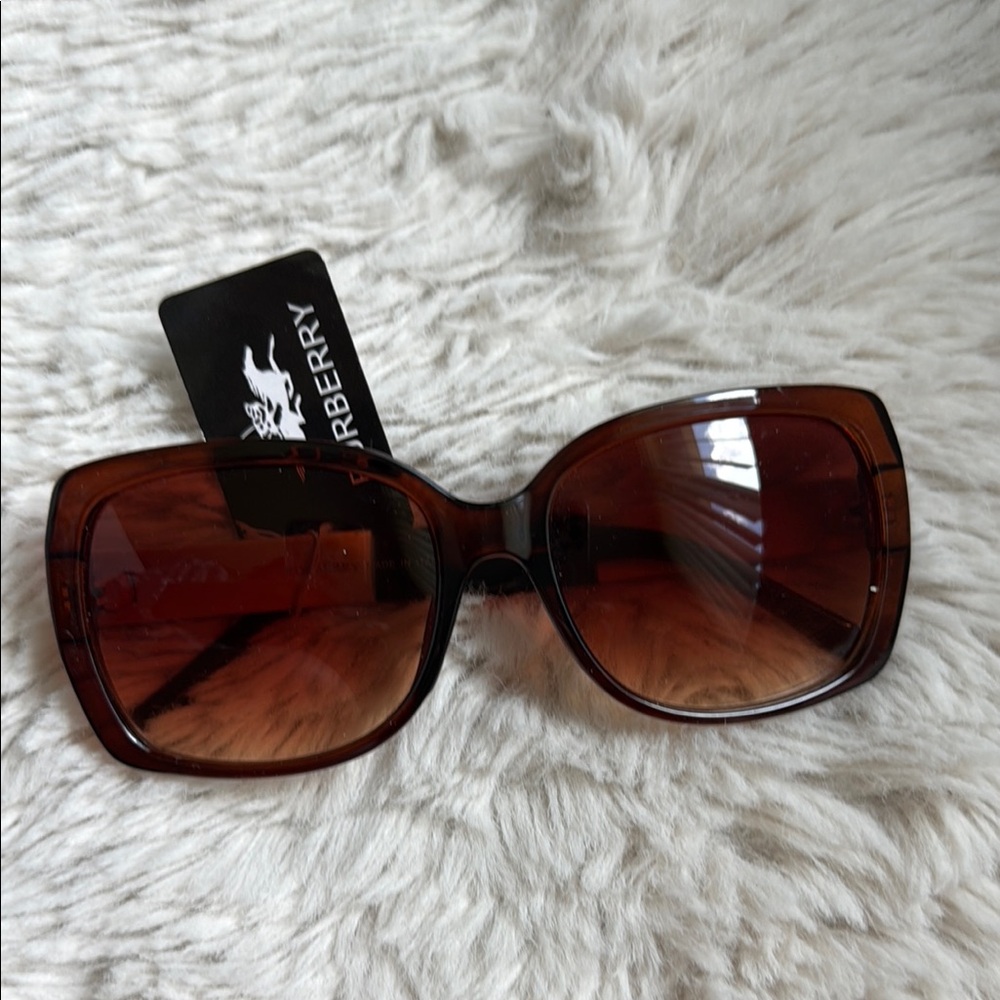 Fashion Brown Oversized Sunglasses with Gradient Lenses